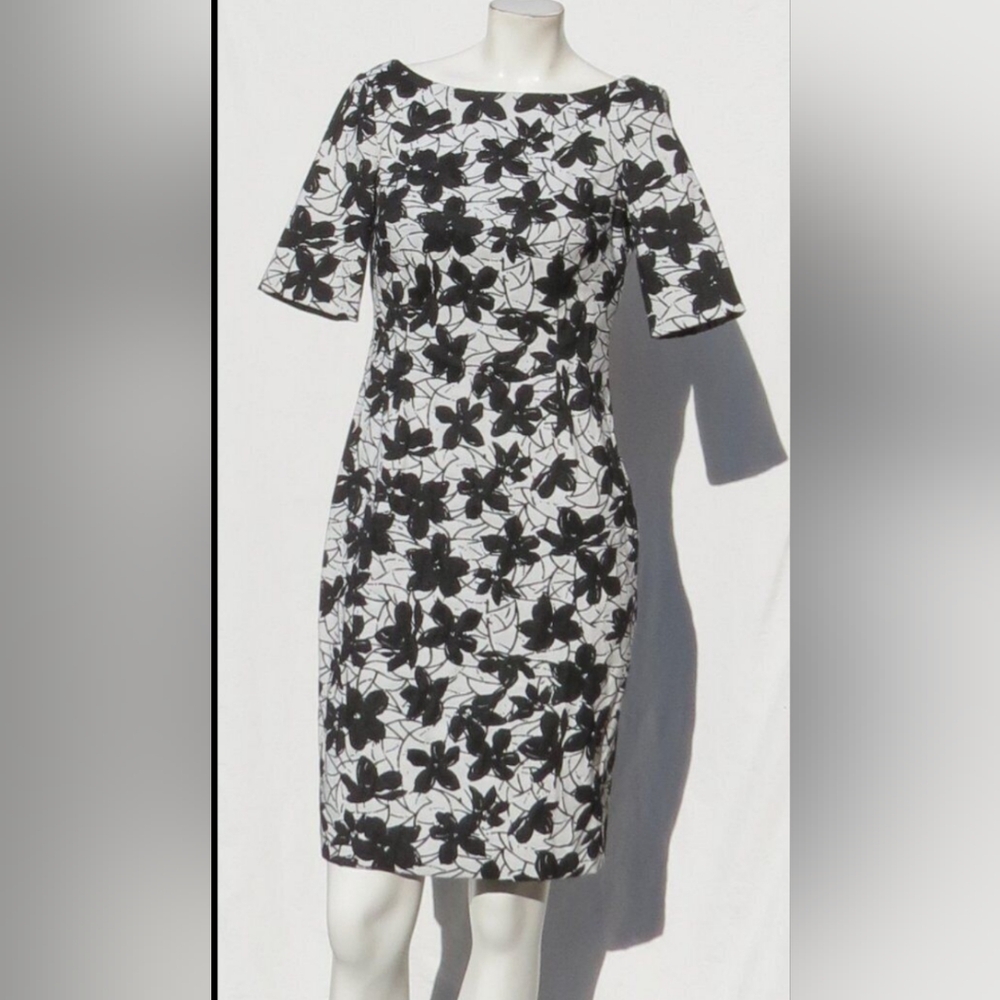 Calvin Klein Black and White Sheath Dress Short Sleeve Bateau Neckline